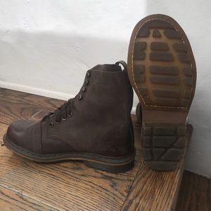 Doc Martins size 11m men's brown leather boots